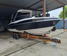 Lancha Ventura 25 + Volvo Penta 280 HP Ano 2021 Apenas 310 horas de uso